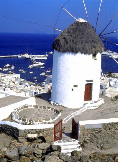 Ветряная мельница на острове Миконос