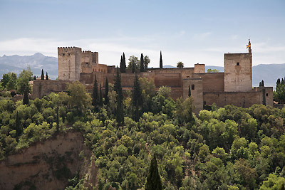 Гранада - настоящий оазис под испепеляющим южным испанским небом
